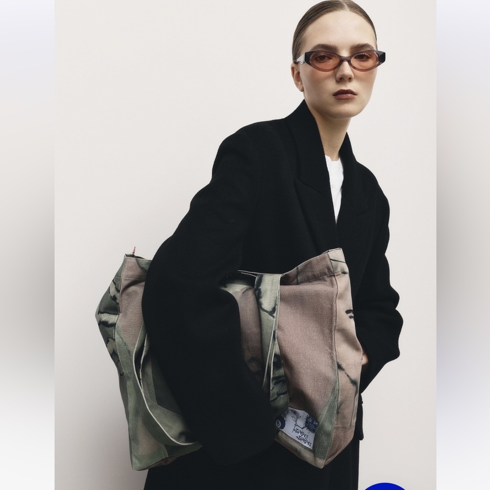 Jungles Jungles Expandable Rothel Tote Bag
